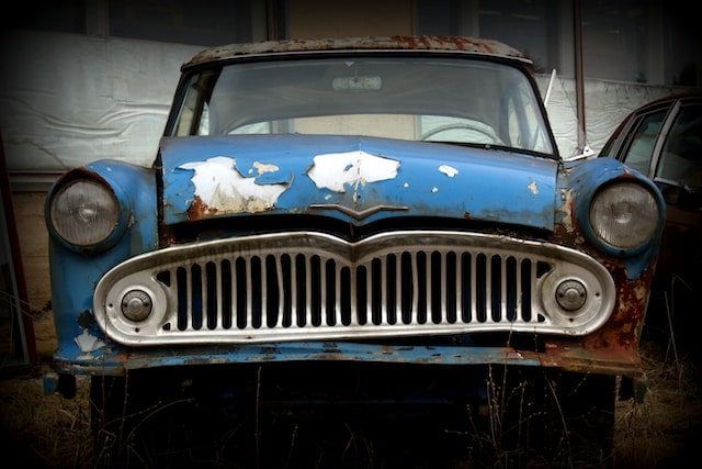 Turning Clunkers into Cash: Your Car Removal Solution